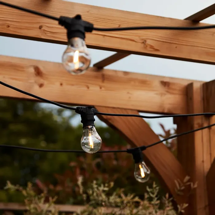 Edit 7M Weatherproof Connectable Festoon Lighting – 10 Black Bulb Holders