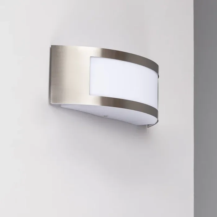 Edit Girig Outdoor Flush Wall Light – Silver