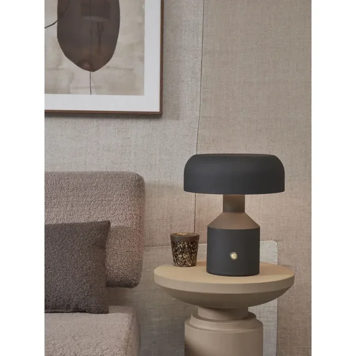 It’s about Romi PORTO Table lamp black, 1-light source