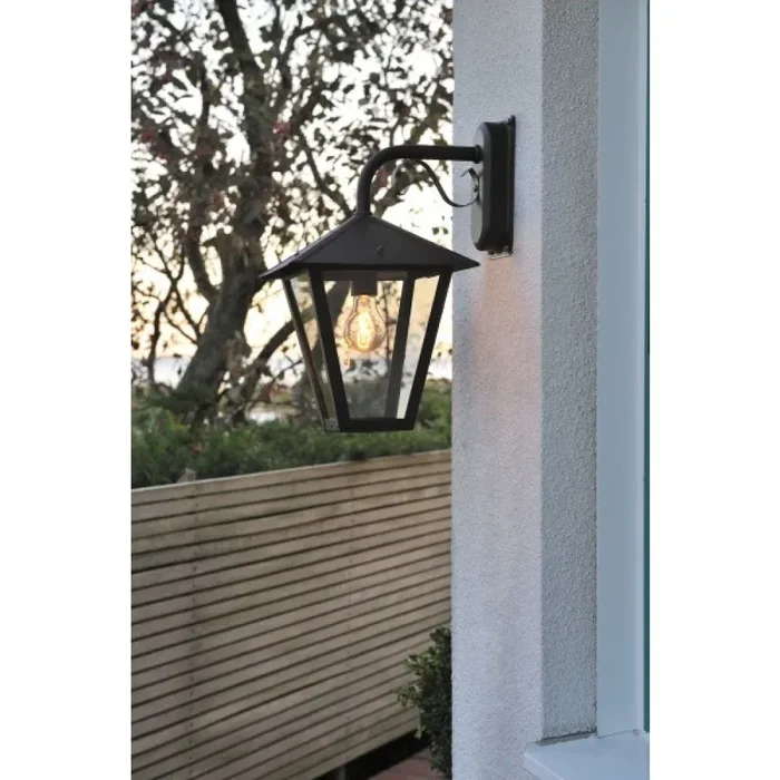 Konstsmide Benu wall light black, 1-light source