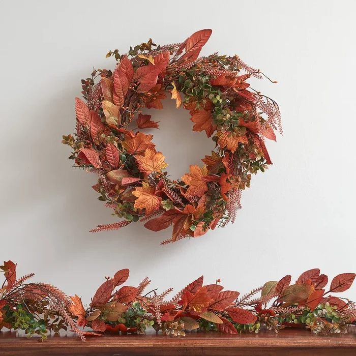 Maple Leaf Autumn Wreath & Garland
