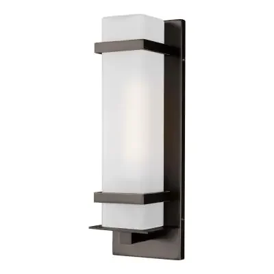 One Light Outdoor Wall Lantern