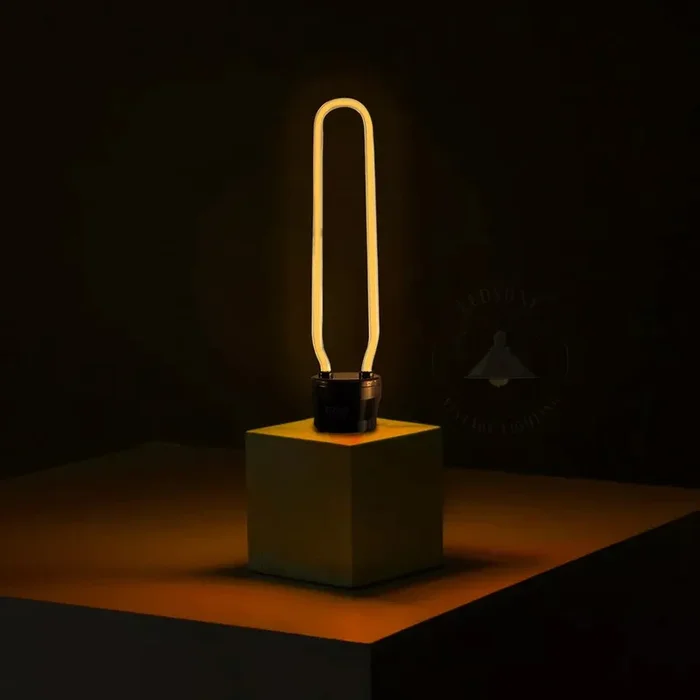 Retro Vintage Edison Light Bulb Decorative Flexible LED Filament E27 ~5567