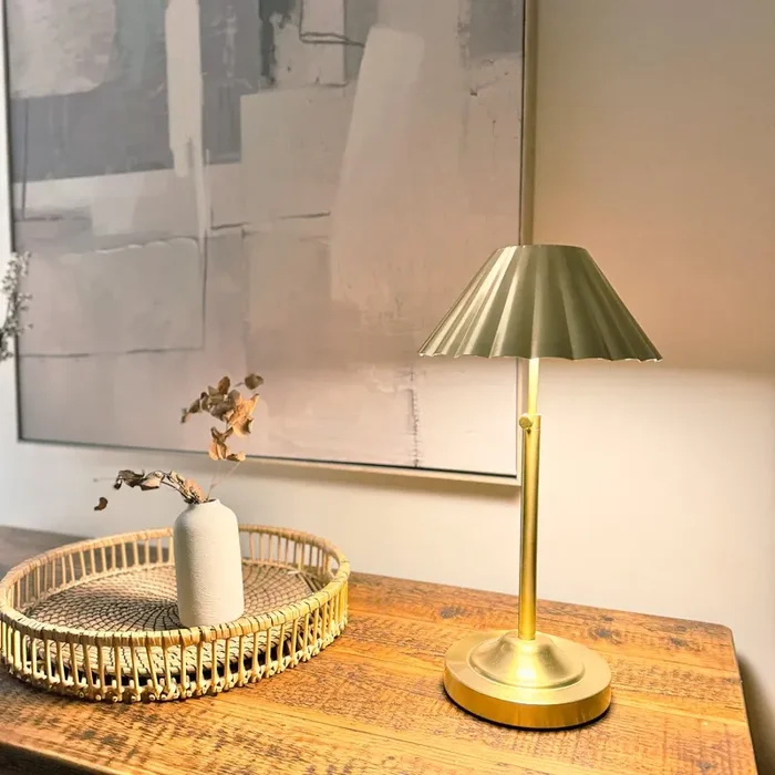 Westport Jules USB Rechargeable LED Touch Table Lamp – Brass
