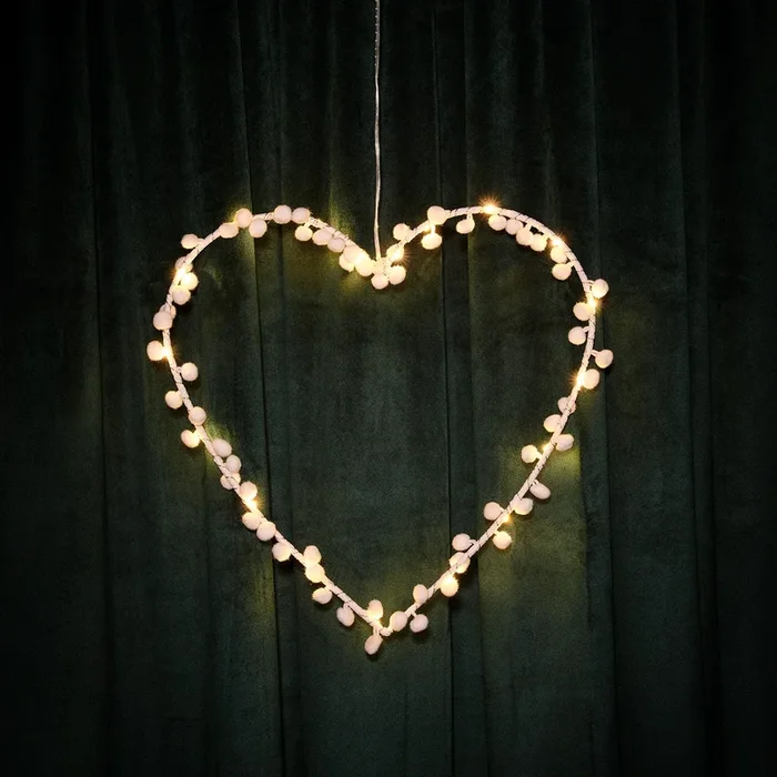 White Pom Pom Heart Light