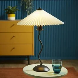 Wiggle Table Lamp with Origami Shade